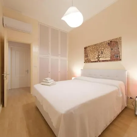 Apartment Fine Apartments: Al Corso 39 *